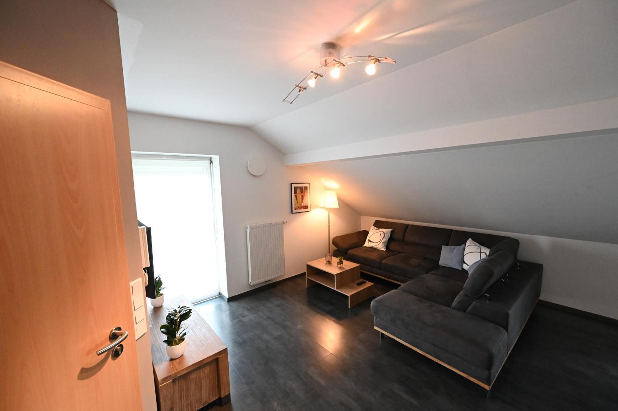 Koestlbach Apart I Ferienwohnung Bis 3 & 6 Personen I Nuernberg I Neumarkt I Messe I Natur I Kueche I Parken I Waschmaschine I Garten Postbauer-Heng Dış mekan fotoğraf